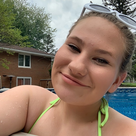 Meet your Posher, Elliott - Picture 1 of 1